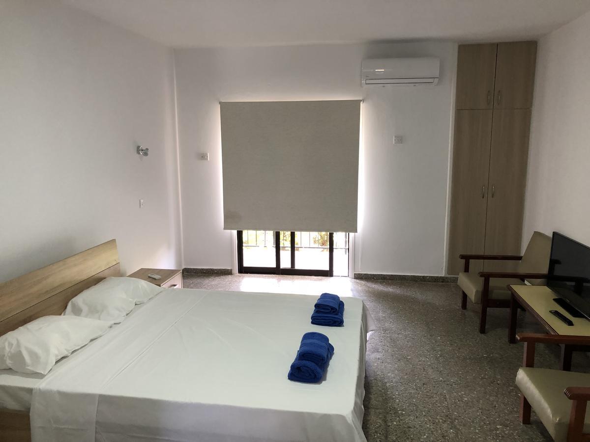 Kasapis Apts ลาร์นาคา ภายนอก รูปภาพ